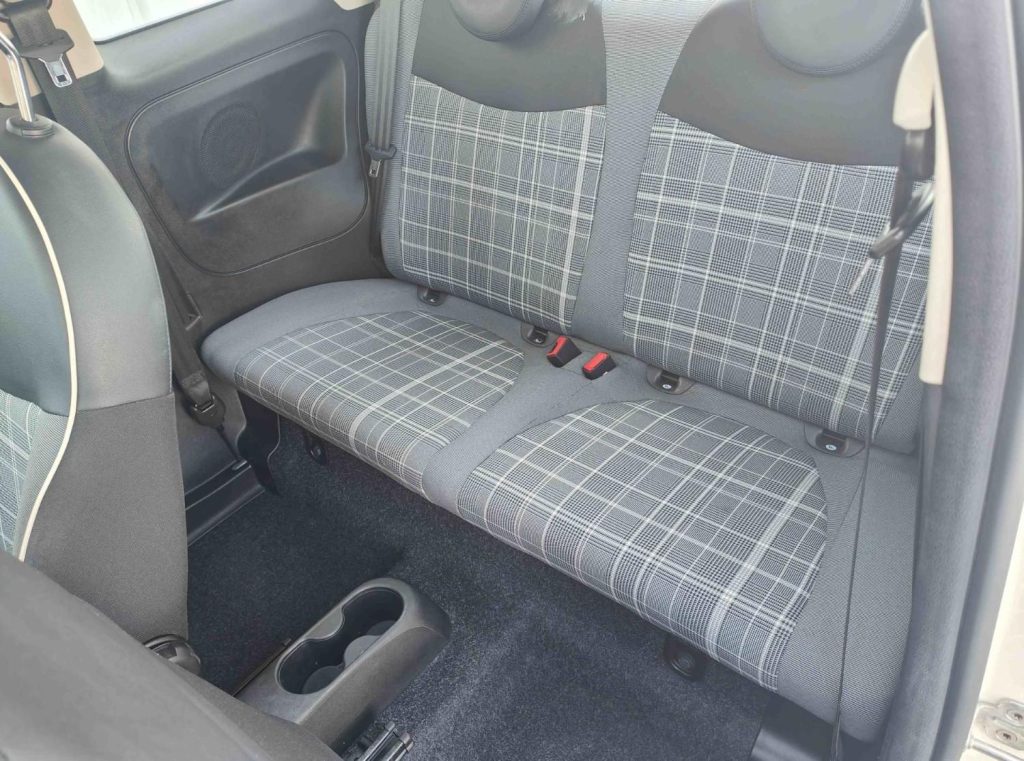 Banquette arrière de voiture