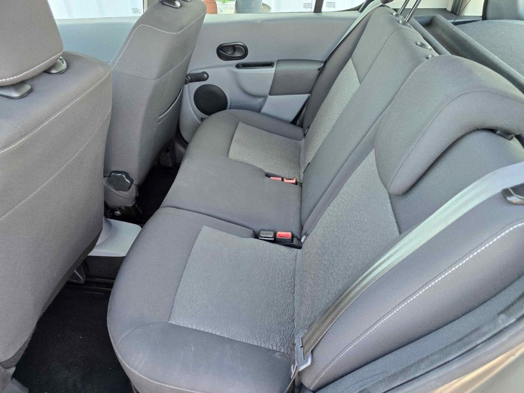 Sièges arrière d'une voiture